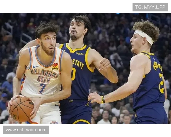 霍姆格伦谈与亚历山大搭档 双核驱动助雷霆攻守平衡 霍姆格伦谈与亚历山大搭档 双核驱动助雷霆攻守平衡